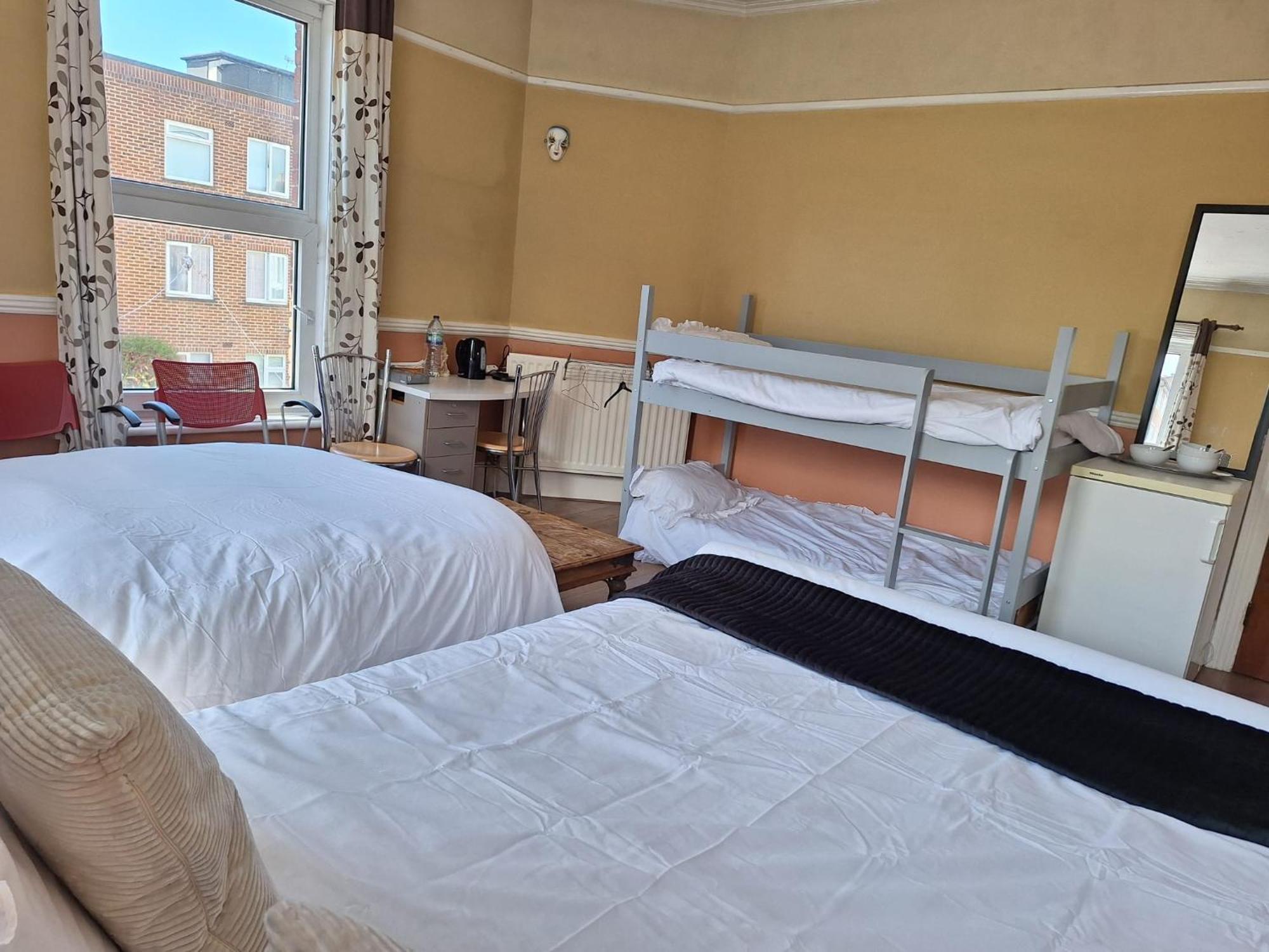 'Aandal House' Bournemouth' Leilighet Poole Eksteriør bilde